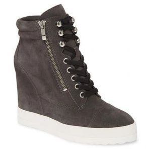 New in Box, Paige Zoe Wedge Sneaker Size 7